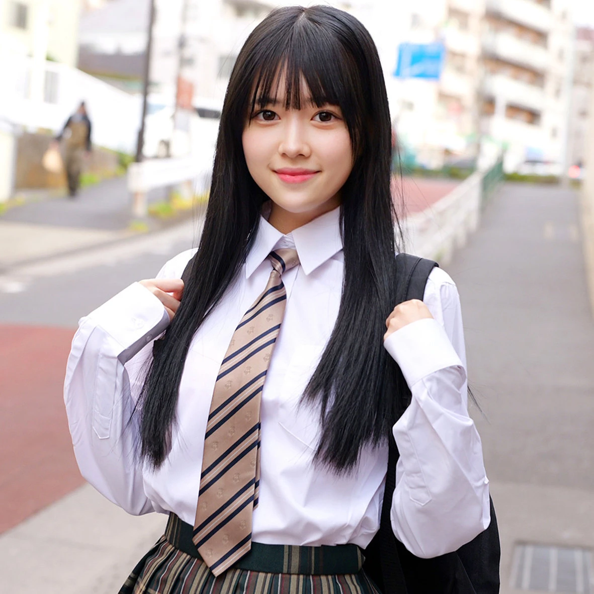 白宮萌 | 注目作！制服美女で体感する即ハメ エロいセクシーショット(skho327)-表紙